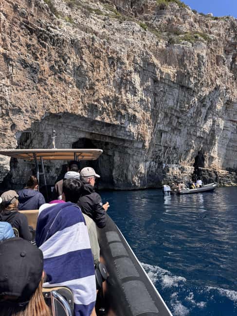 Image N°23 de Split/Podstrana : Grotte bleue, excursion en bateau rapide à Hvar et dans les 6 îles activité à Split, publiée par le prestataire