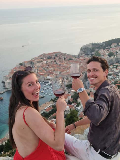 Image N°3 de Dubrovnik : Dégustation de vin au coucher du soleil à Panorama Point activité à Dubrovnik, publiée par le prestataire