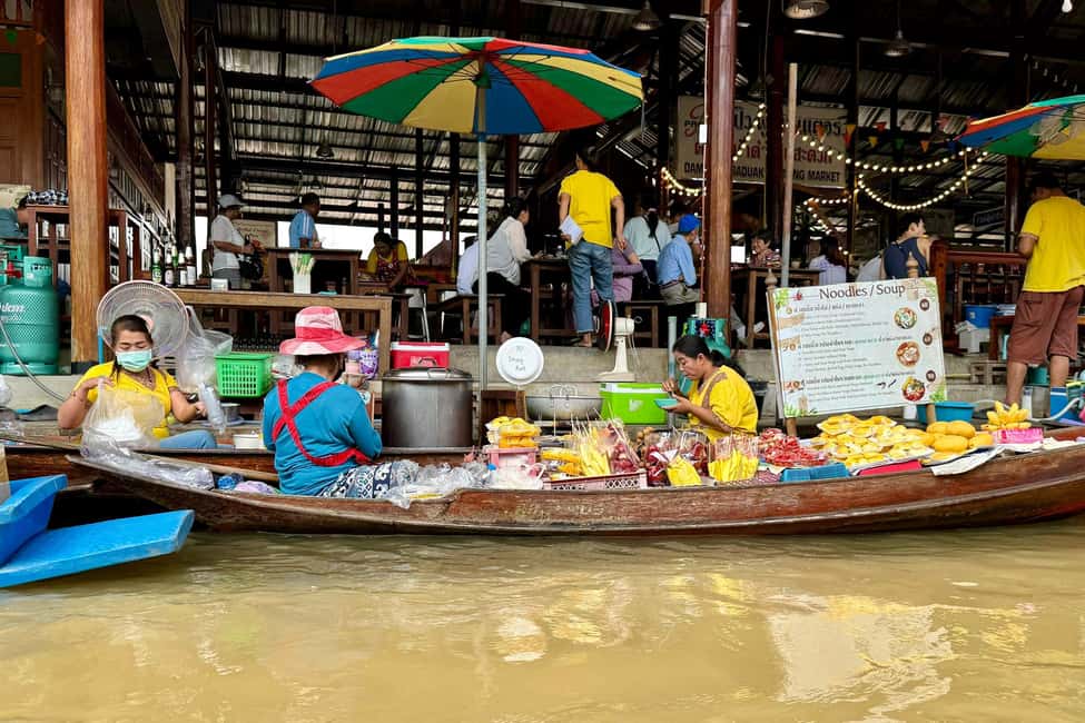 image n.19 of Bangkok: Floating Market and Train Market Experience activity in Pattaya, uploaded by supplier