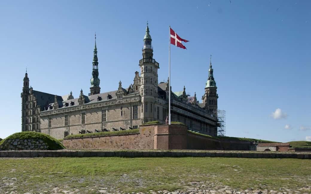 image n.5 of Copenhagen: Kronborg Castle Tour in Spanish activity in Helsingor, uploaded by supplier