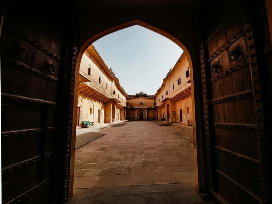 imagem n.10 de De Deli: Excursão de um dia a Jaipur com tudo incluído, no mesmo dia, de carro atividade em Amer, Índia, carregada pelo fornecedor