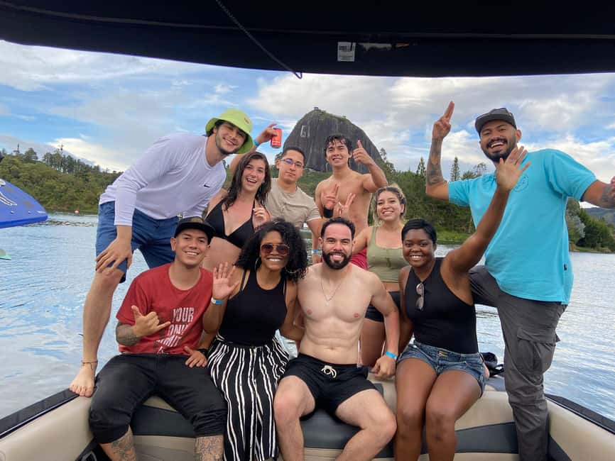 imagem n.15 de Medellín: Excursão a Guatapé com ingresso para a rocha Penol e passeio de barco atividade em Antioquia, carregada pelo fornecedor