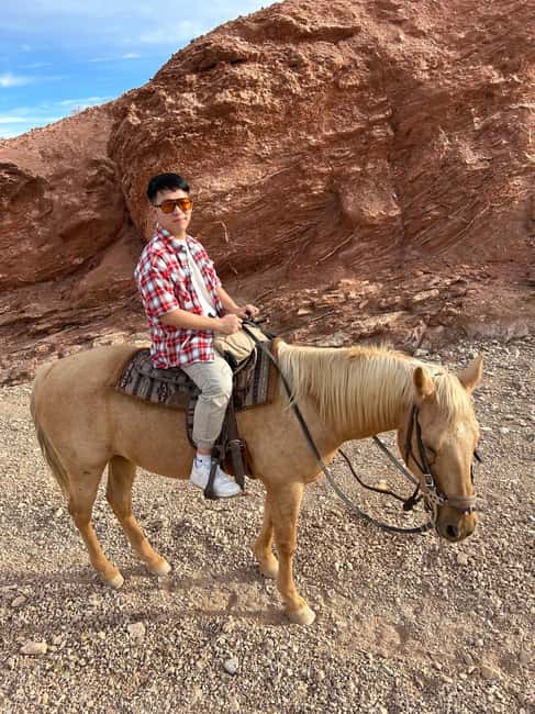 image n.10 of Las Vegas: Sunset Horseback Riding Tour with BBQ Dinner activity in Las Vegas, uploaded by supplier