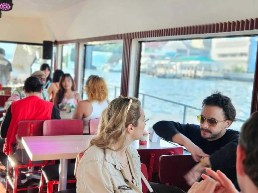 image n.46 of Bangkok: Chao Phraya Booze Cruise With Unlimited Drinks activity in Bangkok, uploaded by supplier