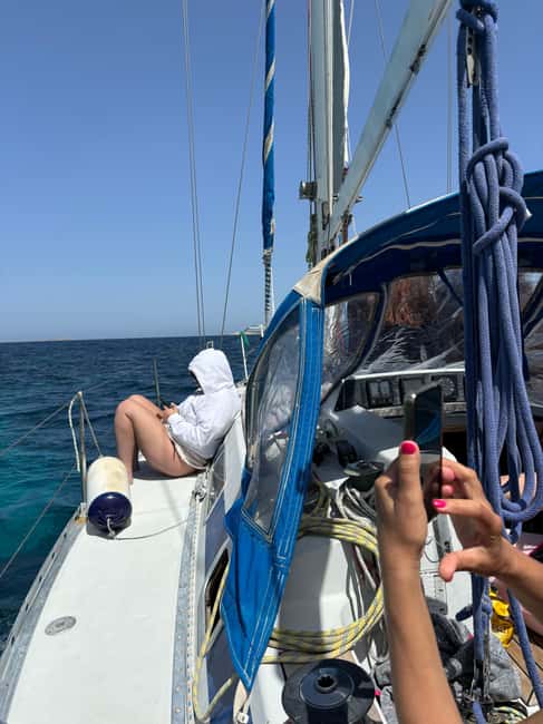 Immagine nº 5 di Da Palau:Tour in barca a vela nell'Arcipelago La Maddalena attività a Sardegna, caricata dal fornitore
