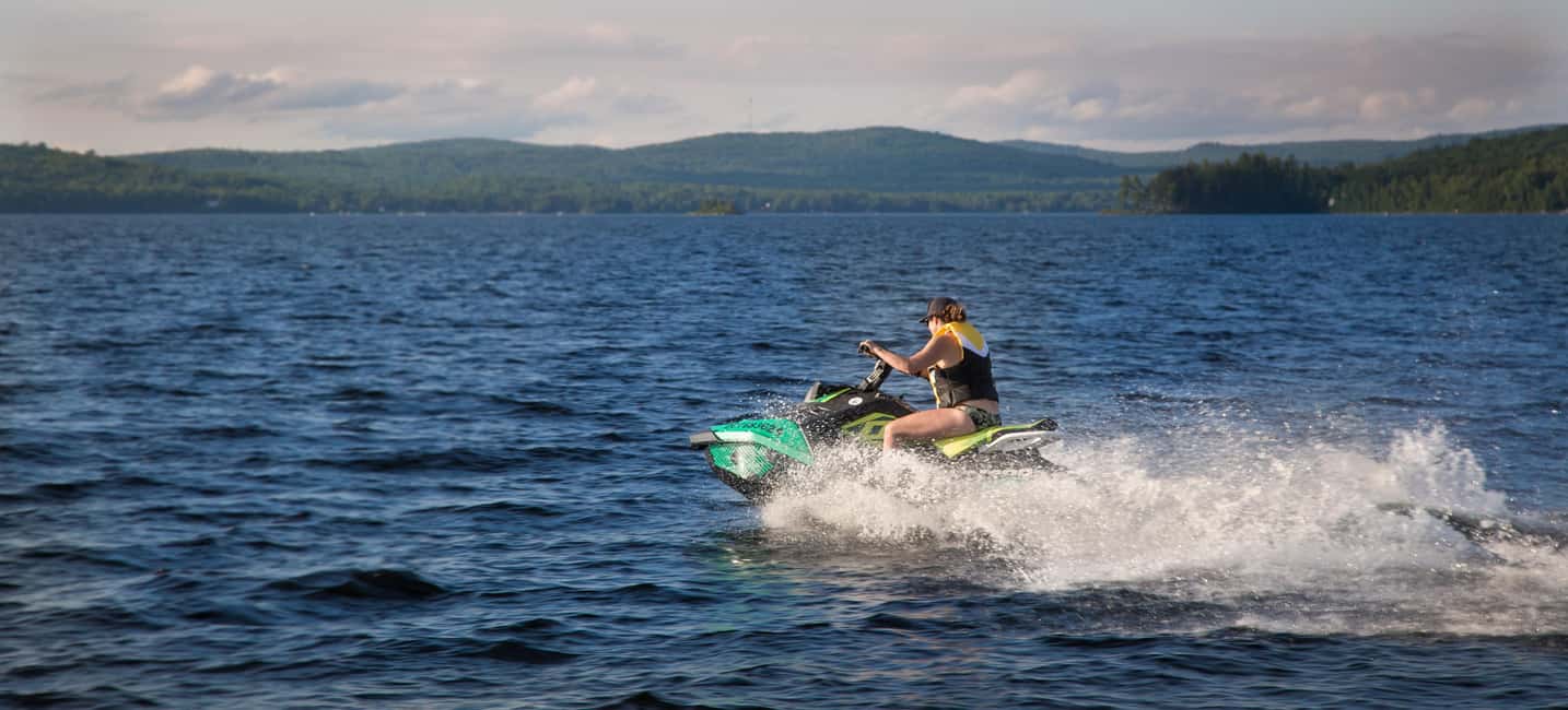 image n.5 of Laurentians: Jetski experience activity in Mont-Tremblant, Quebec, uploaded by supplier