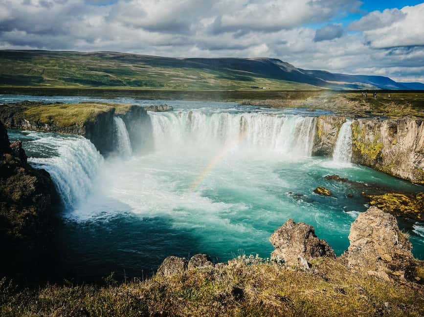 imagen n.º 2 de Puerto de Akureyri: Cascada de Godafoss, Myvatn y Excursión a los Baños actividad en Reykjahlid, subida por el proveedor