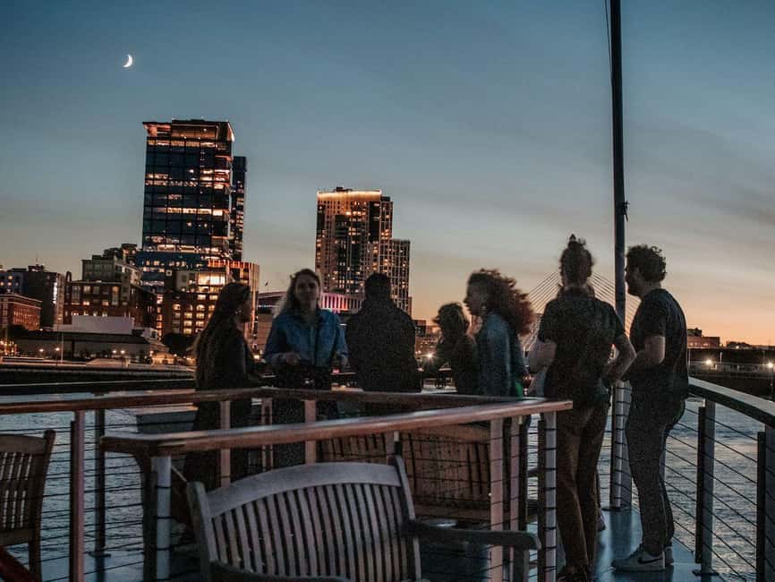 image n.11 of Boston: Cocoa and Carols Holiday Cruise activity in Boston, uploaded by supplier