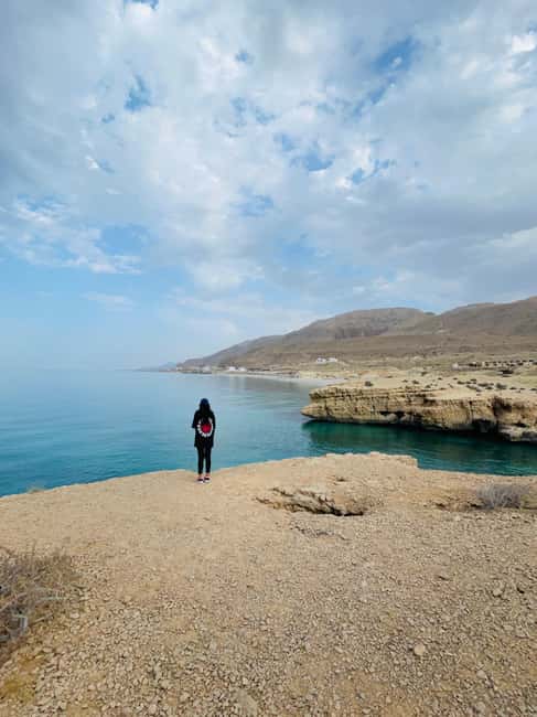 Immagine nº 7 di Muscat: escursione di un'intera giornata a Wadi Shab, grotta romantica e sinkhole attività a Regione al-Sharqiyya, caricata dal fornitore