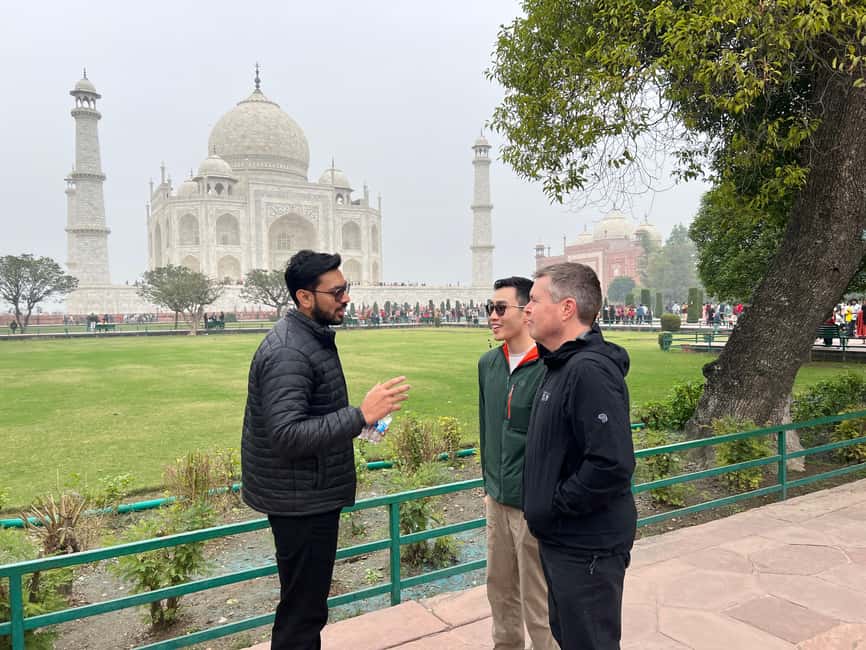 imagem n.1 de De Deli: Excursão privada de um dia ao Taj Mahal e Agra com almoço 5* atividade em Agra, carregada pelo fornecedor