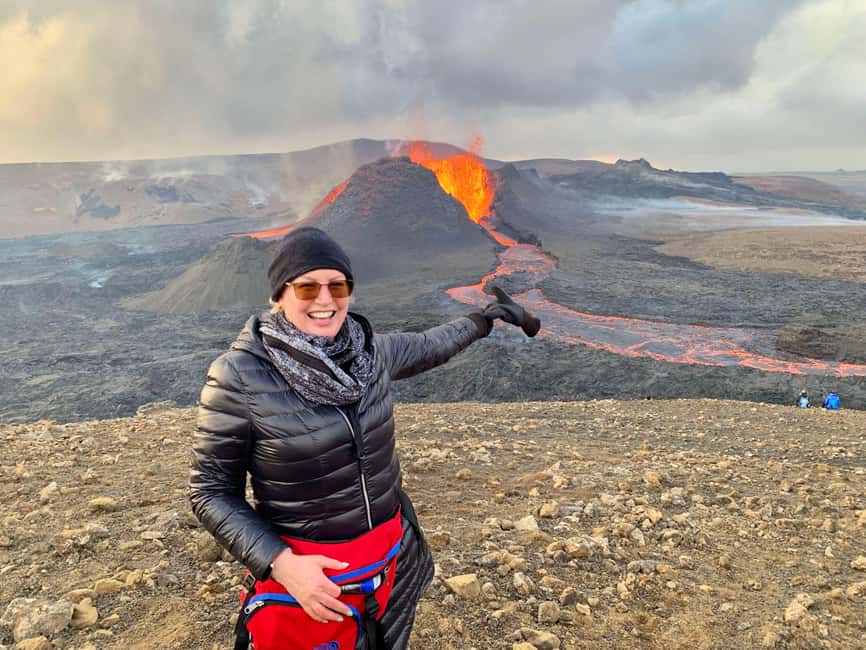 image n.4 of Fagradalsfjall Volcano Hike – Small Group with Local Guide activity in Reykjanes Peninsula, uploaded by supplier