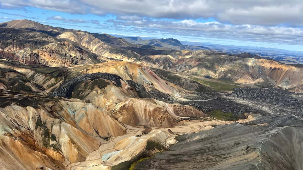 imagen n.º 3 de Landmannalaugar: Excursión en helicóptero con 3 aterrizajes actividad en Suðurland, subida por el proveedor