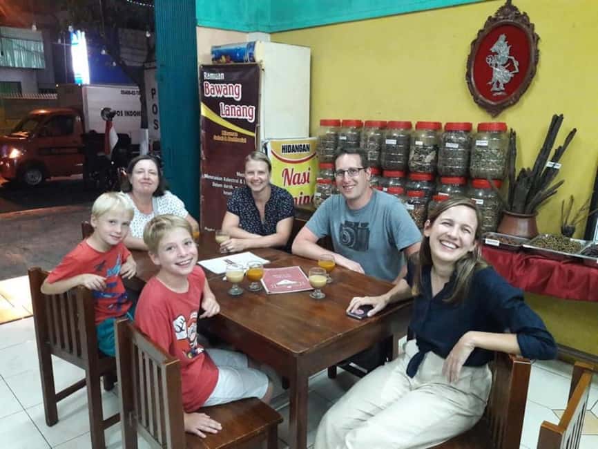 image n.11 of Yogyakarta: Nighttime Walk and Food Tour activity in Yogyakarta, uploaded by supplier