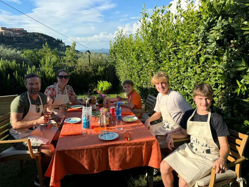 Immagine nº 9 di San Gimignano: lezione di pasta con aperitivo attività a San Gimignano, caricata dal fornitore