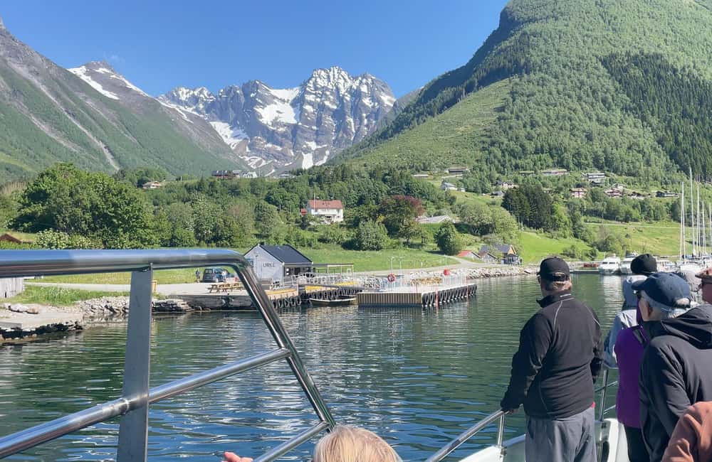 Image N°8 de Croisière dans le fjord Hjørundfjord aller-retour à partir d'Ålesund activité à comté de Møre og Romsdal, publiée par le prestataire