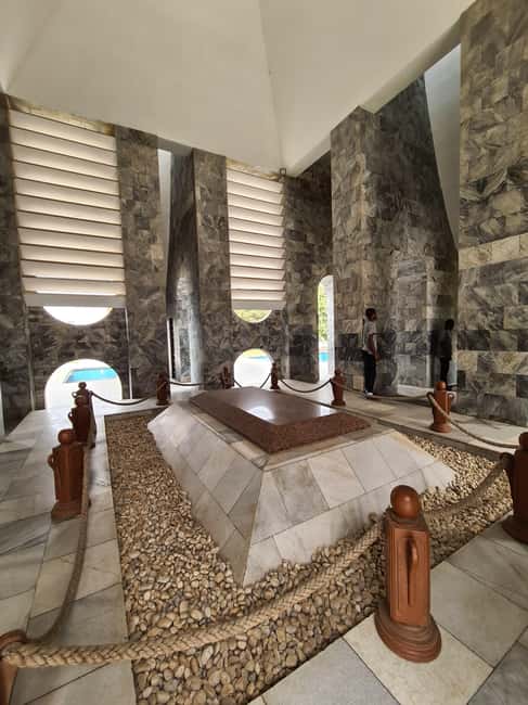 image n.7 of Accra: Guided City Tour with lunch and hotel pick up activity in Accra, uploaded by supplier