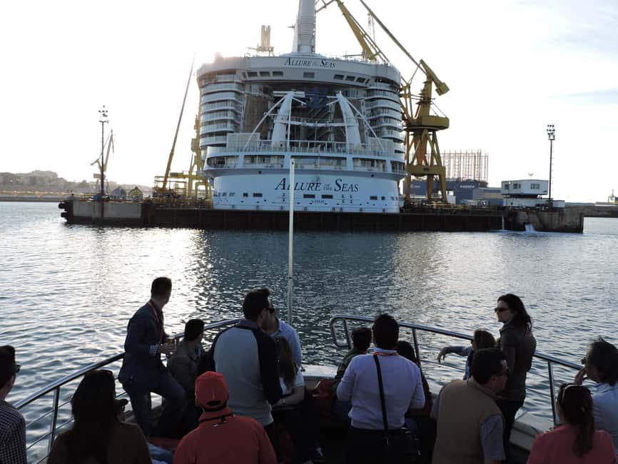 imagen n.º 10 de Cádiz: Excursión en Catamarán por la Bahía de Cádiz con Anfitrión actividad en Cádiz, subida por el proveedor