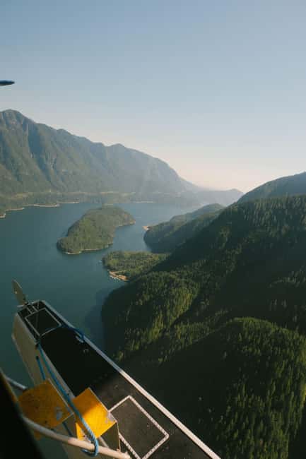 image n.12 of Vancouver: Extended Panorama Seaplane Tour (Cruise-Friendly) activity in Vancouver, uploaded by supplier