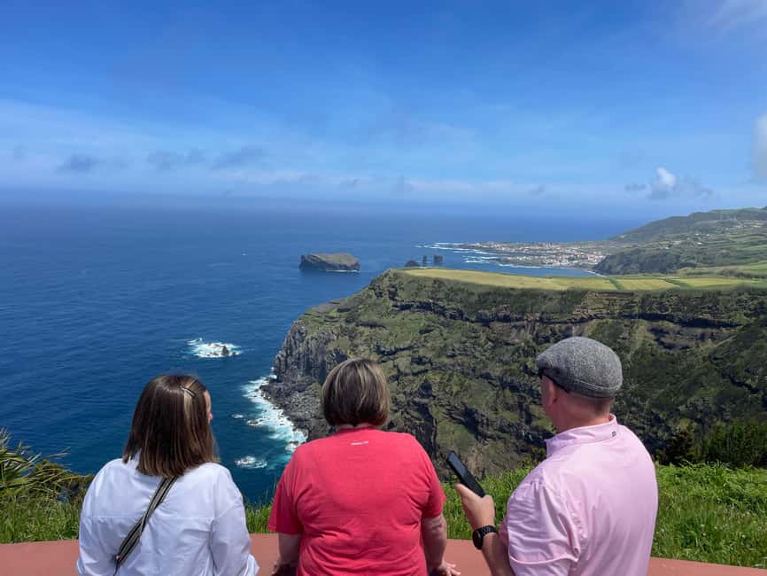 image n.6 of Privat van tour Sete Cidades, Lagoa do Fogo – volcanic lakes activity in Azores, uploaded by supplier