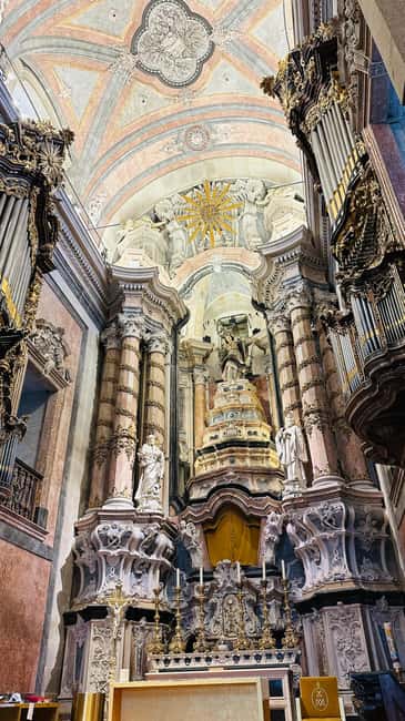 imagem n.6 de Experiência do Porto a Gaia: Passeio pela Cidade e Caves de Vinho atividade em Porto, Portugal, carregada pelo fornecedor