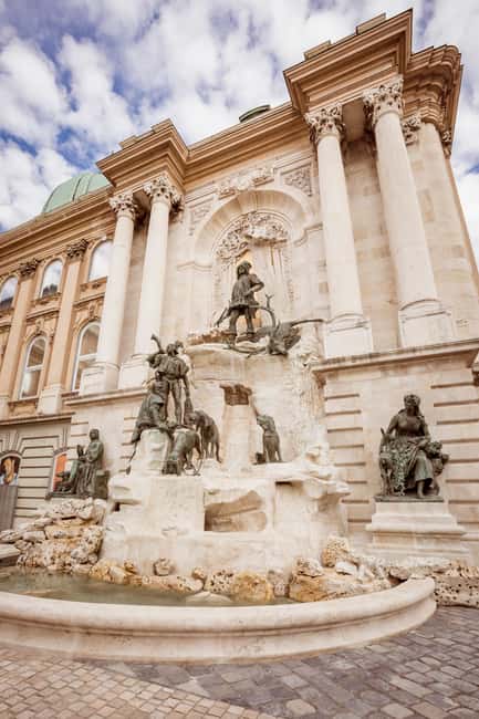 image n.2 of Budapest: Buda Castle Walk with Saint Stephen's Hall activity in Budapest, uploaded by supplier