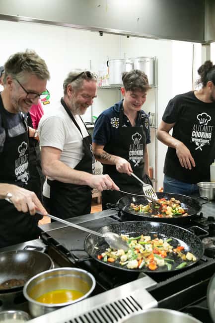 image n.2 of Alicante: Paella and Sangría Workshop with Market Visit activity in Alicante, uploaded by supplier