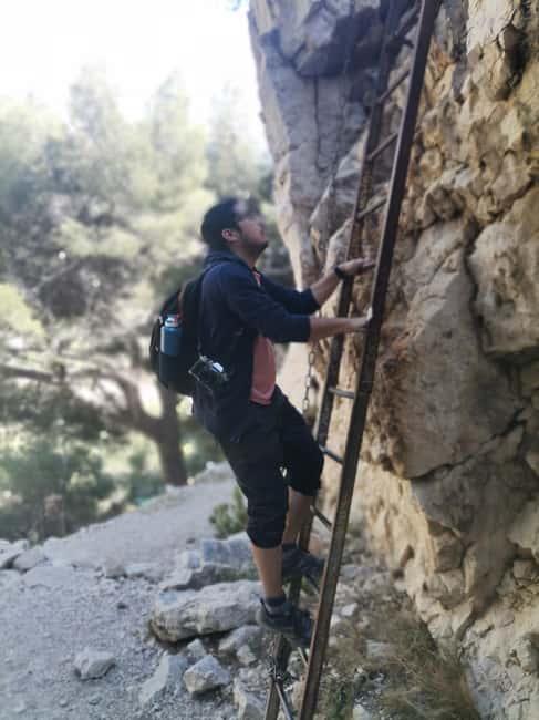 image n.15 of Marseille: Calanques National Park Guided Hike with Picnic activity in Marseille, uploaded by supplier