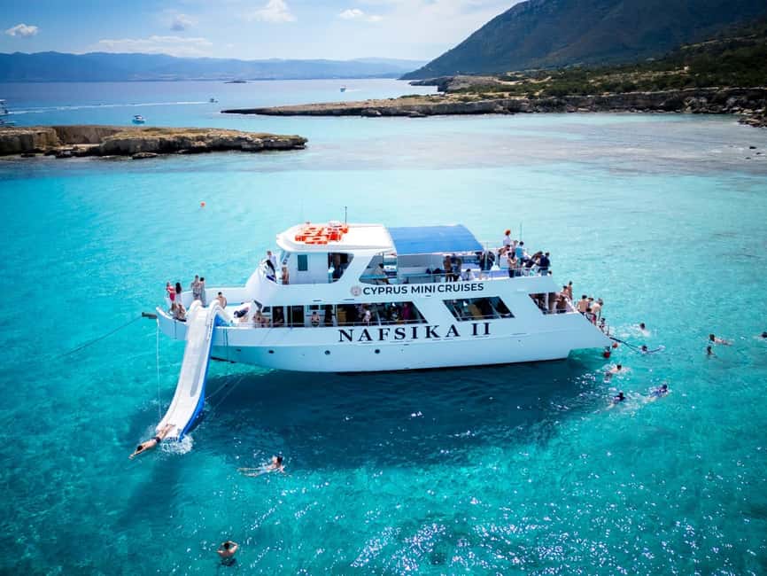 Bild Nr. 7 von Paphos/Akamas: Blaue Lagune: Bus- und Bootstour mit Wasserrutsche Aktivität in Yeroskipou, hochgeladen vom Anbieter