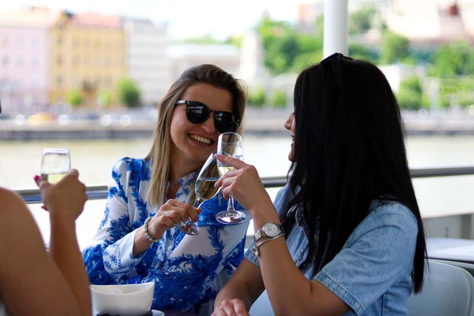 imagen n.º 3 de Budapest: crucero con bebidas ilimitadas actividad en Budapest, subida por el proveedor