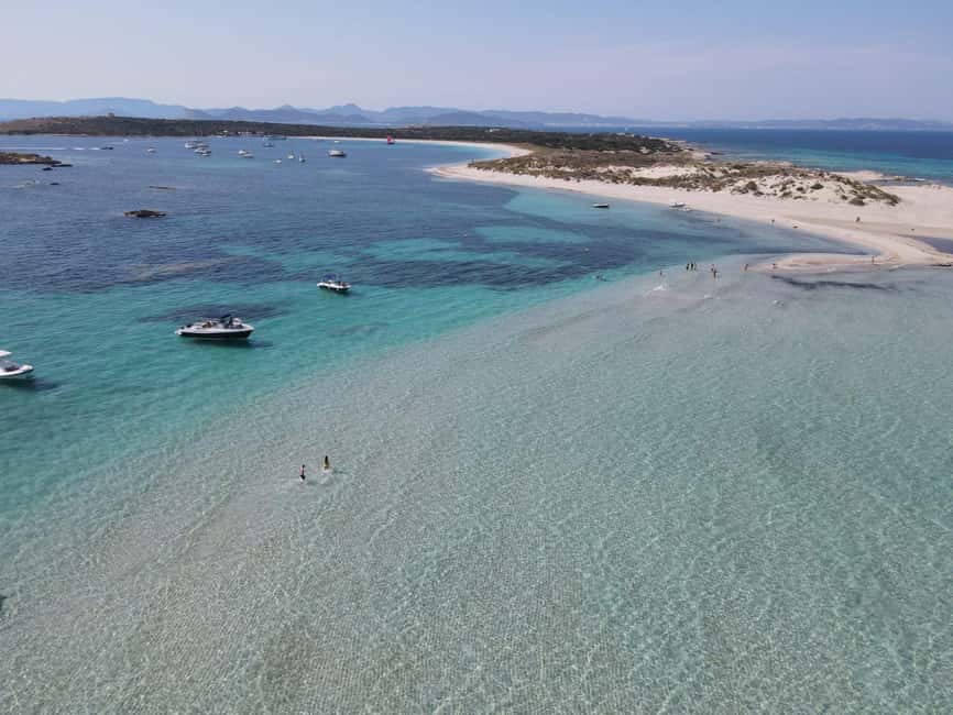 Image N°13 de Ibiza : Croisière VIP d'une demi-journée sur les plages secrètes de Formentera activité à Îles Baléares, publiée par le prestataire
