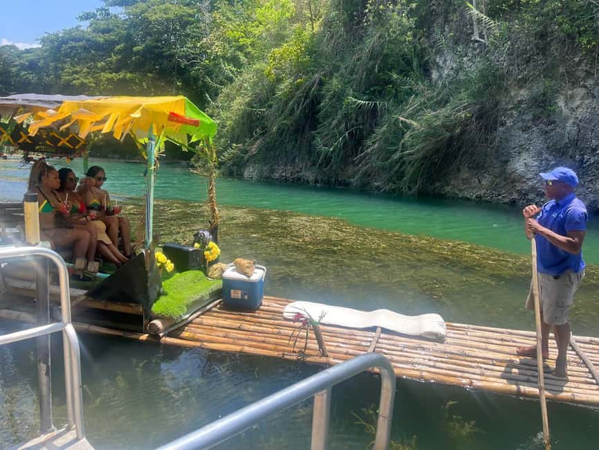 imagem n.6 de Ocho Rios : Bamboo River Rafting em Ocho Rios Jamaica. atividade em Clarendon, carregada pelo fornecedor