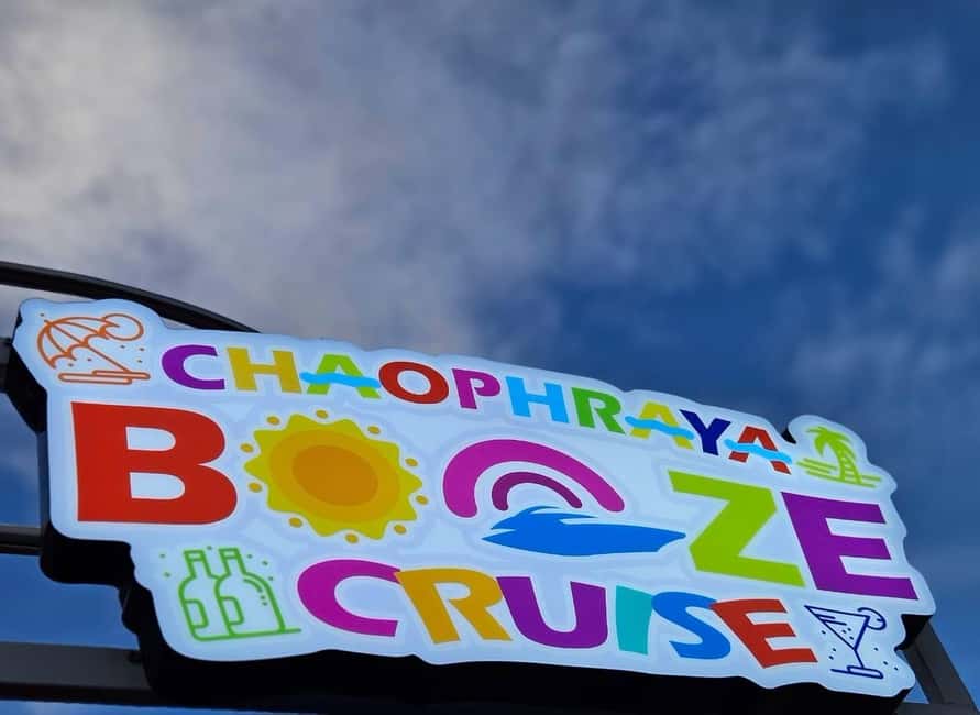 image n.4 of Bangkok: Chao Phraya Booze Cruise With Unlimited Drinks activity in Bangkok, uploaded by supplier