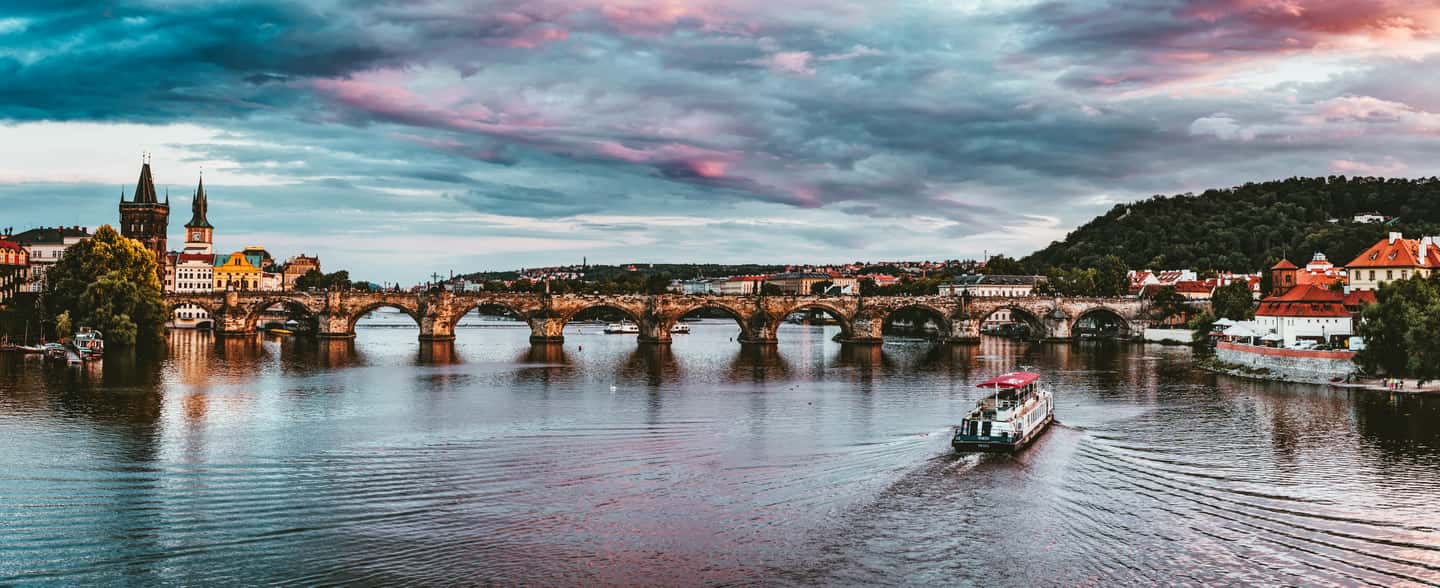 imagem n.3 de De Viena: Visita guiada de um dia a Praga atividade em Brno, carregada pelo fornecedor