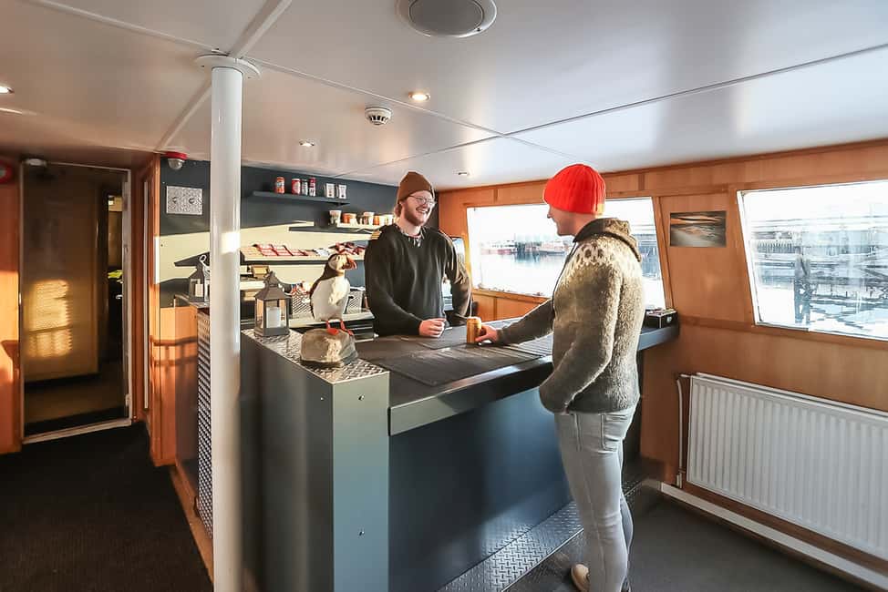 imagen n.º 7 de Reikiavik: Crucero de avistamiento de ballenas y vida marina actividad en Vesturland, subida por el proveedor