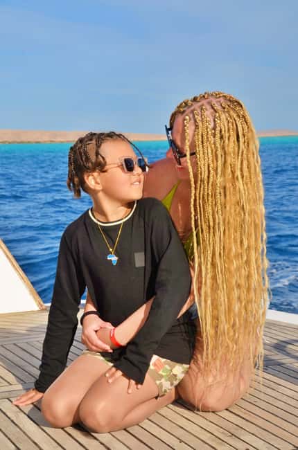 Immagine nº 12 di Hurghada: Escursione di un giorno a Orange Bay con sport acquatici e pranzo attività a Governatorato del Mar Rosso, caricata dal fornitore