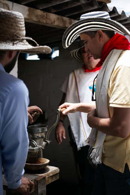 imagem n.54 de Medellín: Tour do café, chegada a cavalo e cana-de-açúcar atividade em Medellín, carregada pelo fornecedor