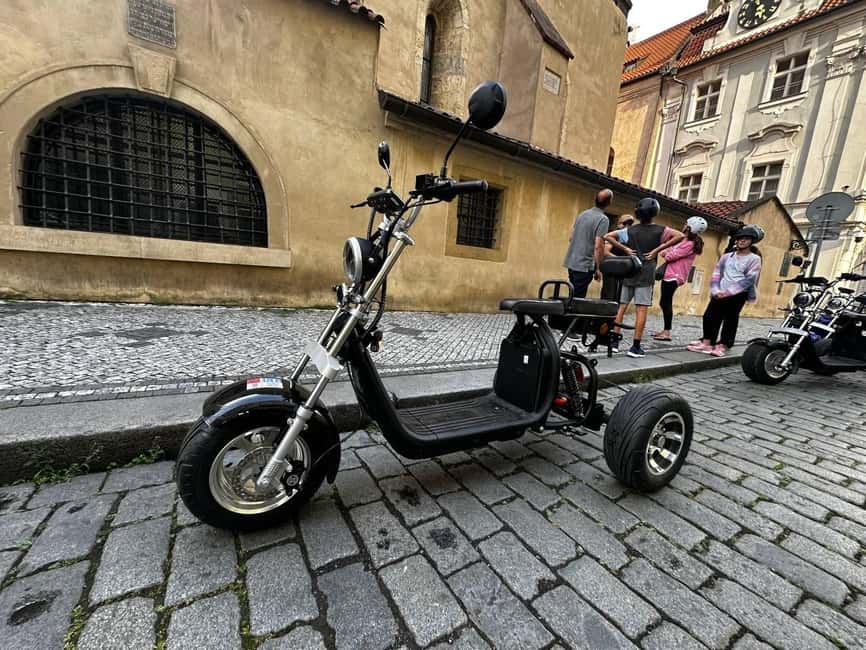 Bild Nr. 2 von Prag: 2 Stunden FUN TRIKE Tour in Prag mit Guide Aktivität in Prag, hochgeladen vom Anbieter