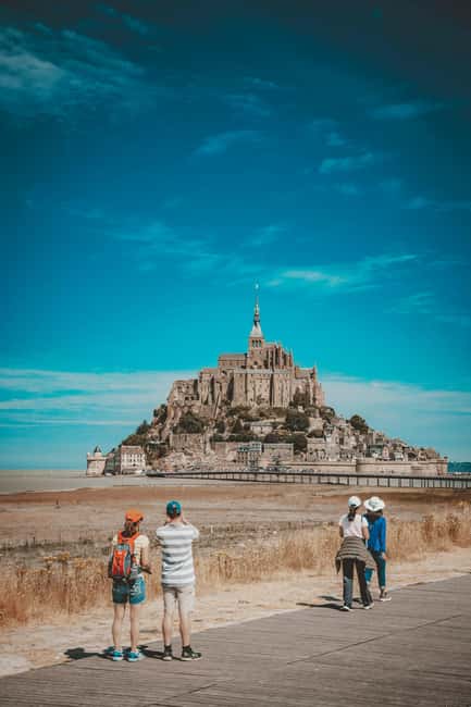 Image N°8 de Mont Saint-Michel: Visite guidée du village et entrée abbaye en option activité à Normandie, publiée par le prestataire