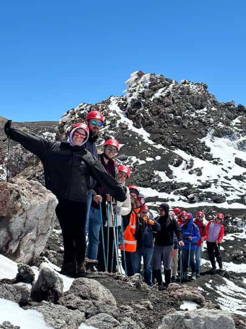 imagen n.º 8 de Excursión al Etna a 3000 mt. con teleférico y jeep 4x4 actividad en Catania, subida por el proveedor