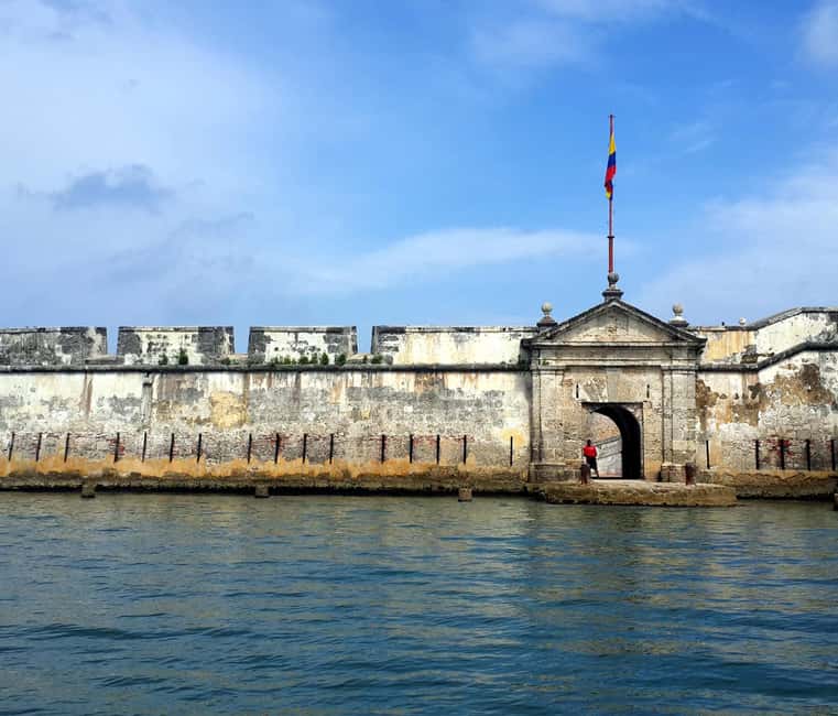 imagem n.2 de Cartagena: 6 paragens nas Ilhas Rosário, Oceanário, almoço e mergulho com snorkel atividade em Cartagena, carregada pelo fornecedor