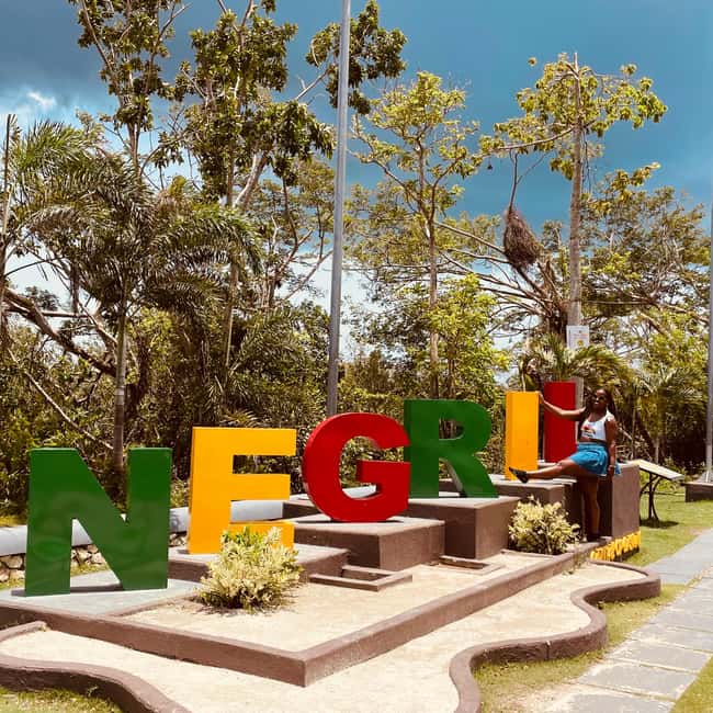 imagem n.2 de Negril: Mergulha em privado, Ricks Cafe, e Margaritaville ... atividade em Montego Bay, carregada pelo fornecedor