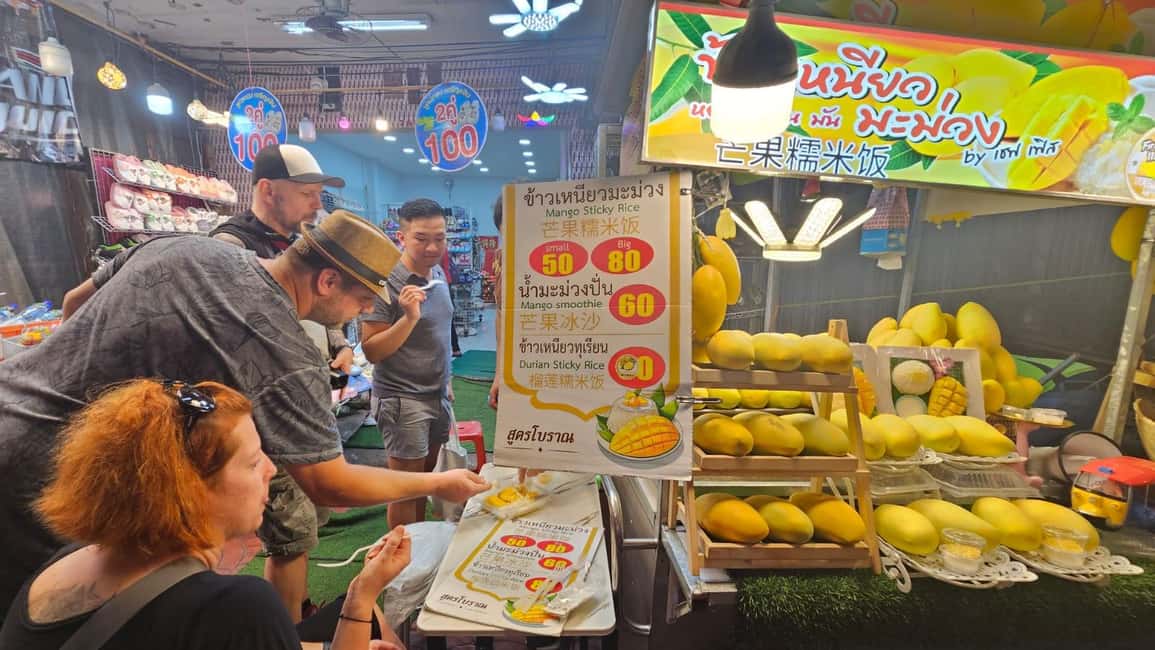 imagem n.22 de Bangkok Authentic Tasting Thai-Chinatown Walking Food Tour atividade em Bangkok, carregada pelo fornecedor