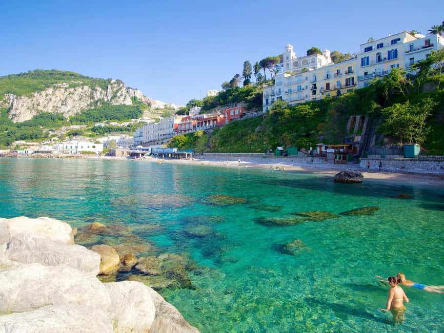 Immagine nº 5 di Tour VIP di Capri: Anacapri, Giardini di Augusto e Faraglioni attività a Campania, caricata dal fornitore