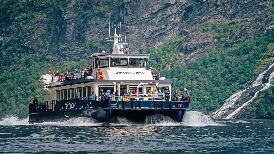 Bild Nr. 3 von Geiranger: Bootsfahrt zu den Fjorden und Wasserfällen Aktivität in Møre og Romsdal, hochgeladen vom Anbieter