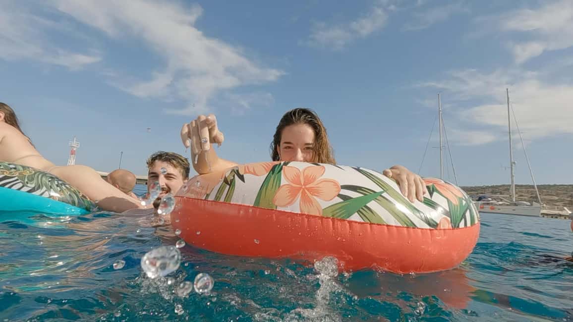 afbeelding n.26 van Athene: eilandcruise met zwemmen. DJ, lunch en drankjes inbegrepen. activiteit in Centraal-Griekenland, geüpload door aanbieder