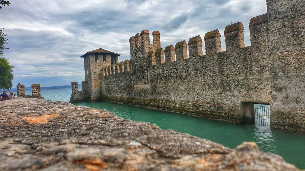 Immagine nº 4 di Da Venezia e Treviso: Tour di Verona e del Lago di Garda attività a Lombardia, caricata dal fornitore