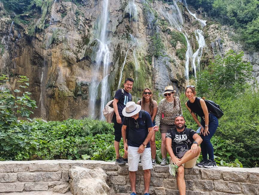 afbeelding n.12 van Vanuit Zagreb: Dagtrip Plitvice & Rastoke met gids en ticket activiteit in Slunj, geüpload door aanbieder