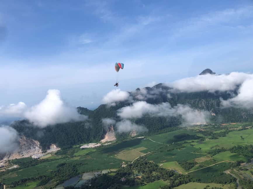 imagen n.º 9 de Vang Vieng: Experiencia de Parapente y Go Karting actividad en Vang Vieng, subida por el proveedor