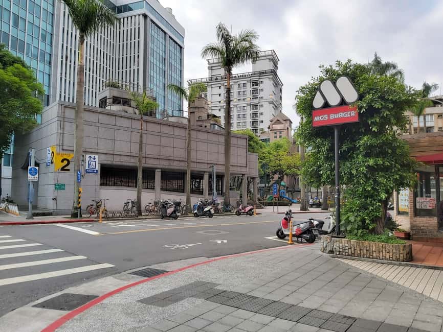 image n.33 of From Taipei: Yehliu, Jiufen, and Pingxi Day Tour activity in New Taipei City, uploaded by supplier