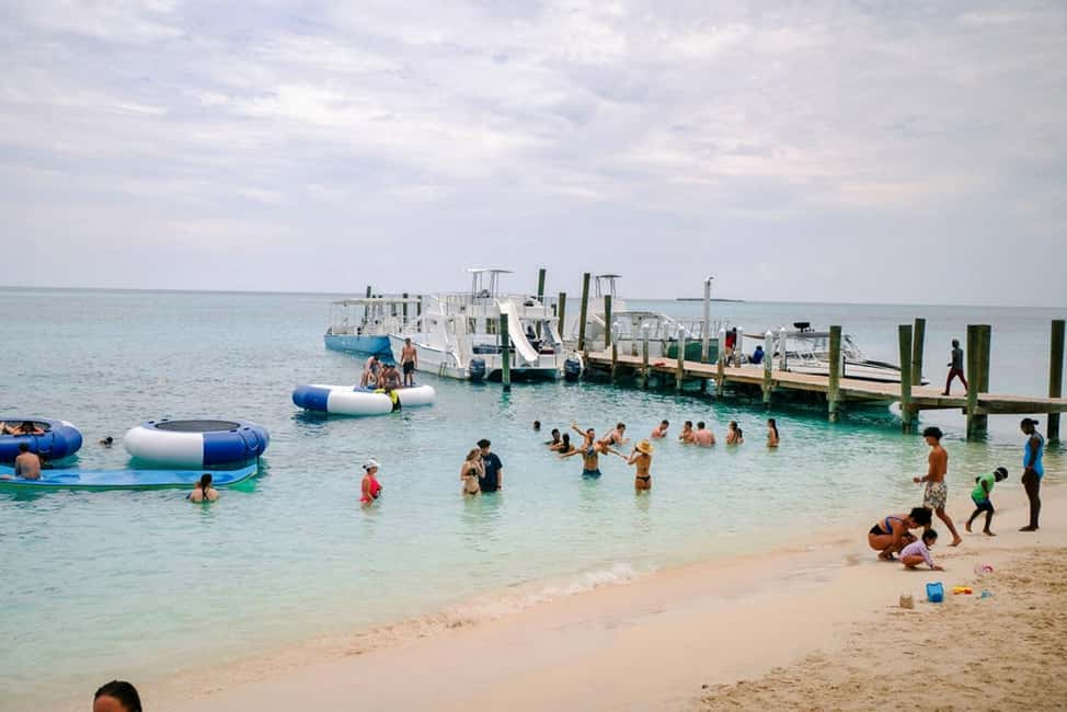 Image N°16 de Nassau : Excursion en groupe d'une journée à Rose Island (cochons nageurs et plage) activité à New Providence, publiée par le prestataire